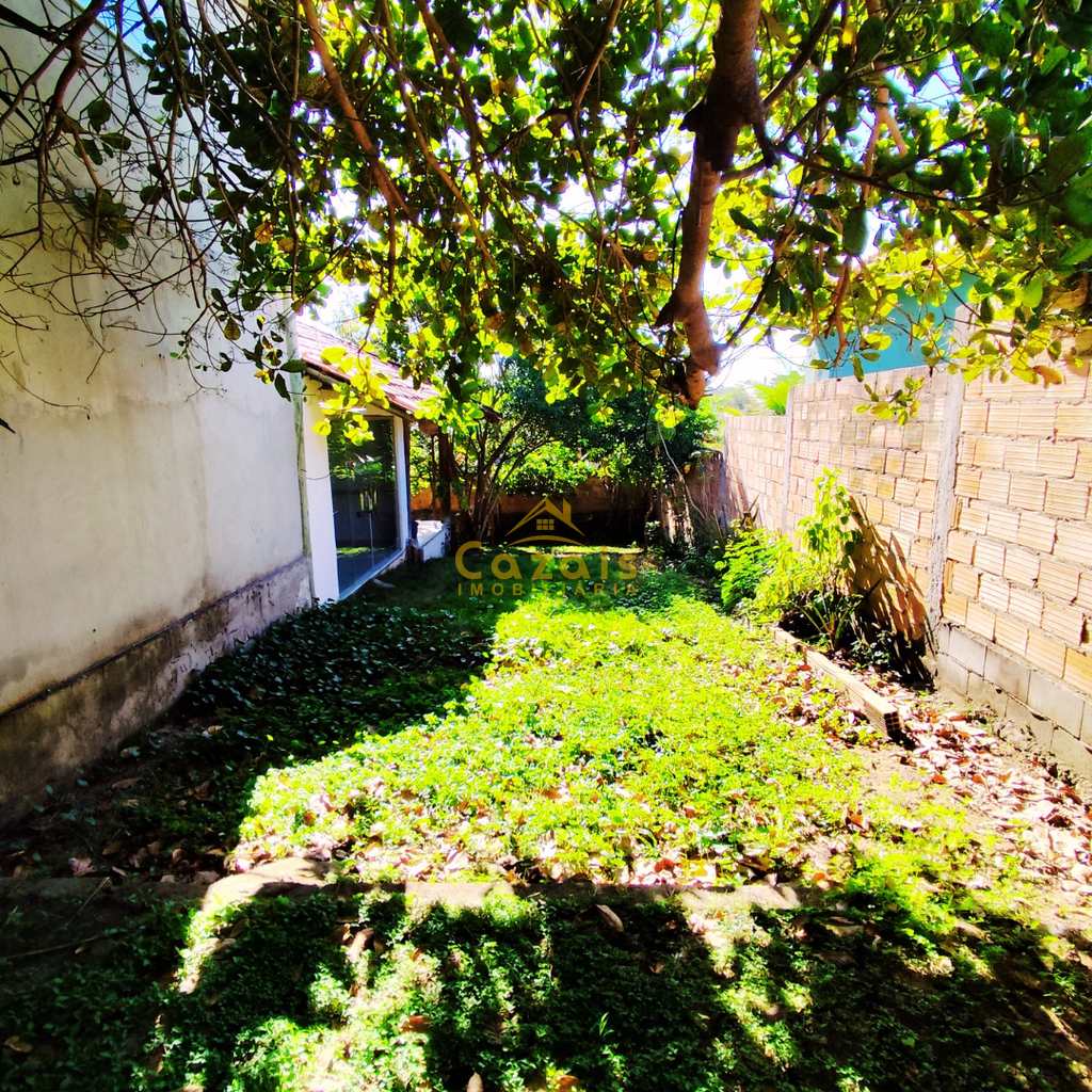 Casa em Porto Seguro, no bairro Alto de Taperapuan