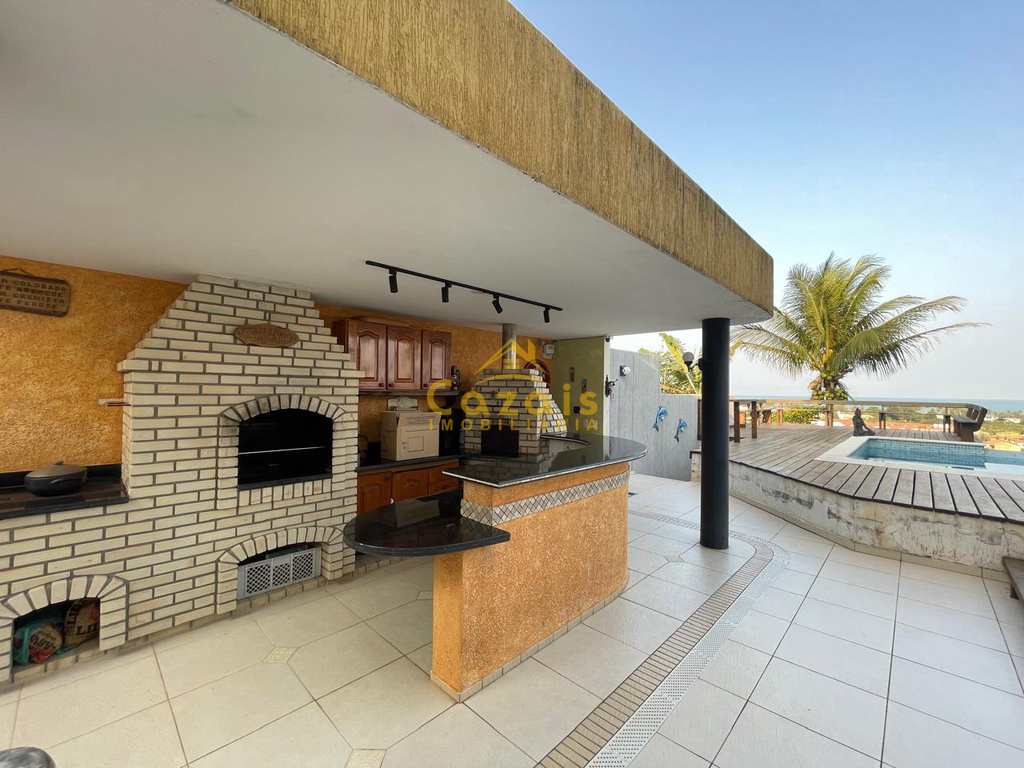 Casa em Porto Seguro, no bairro Village III