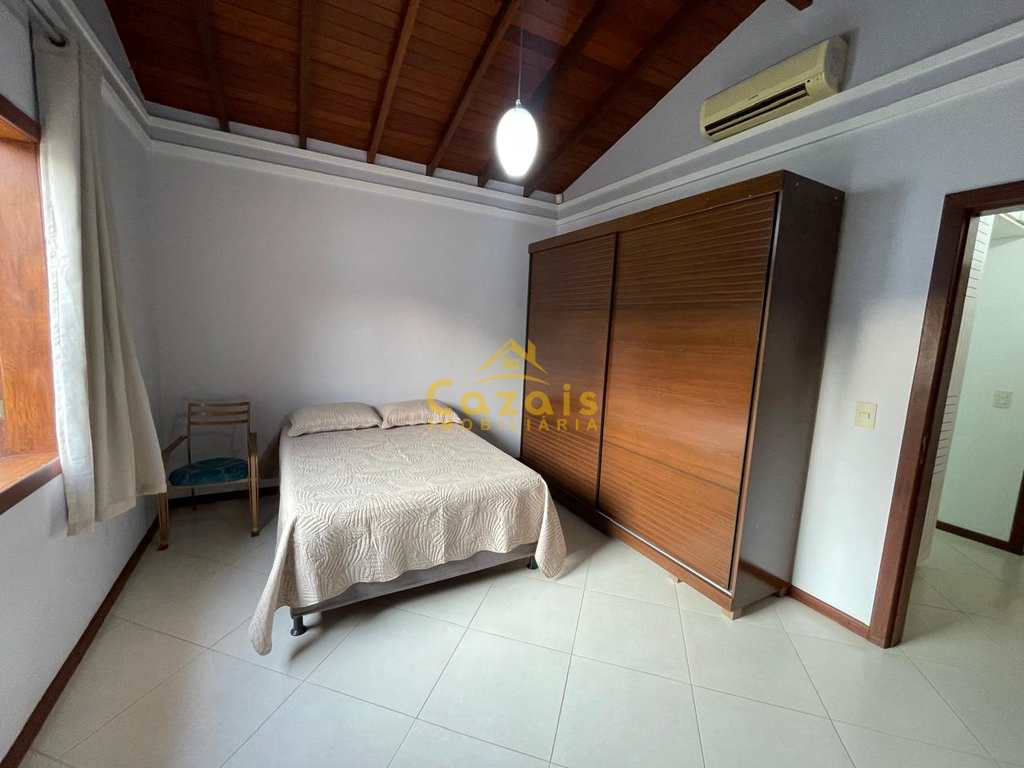 Casa em Porto Seguro, no bairro Village III