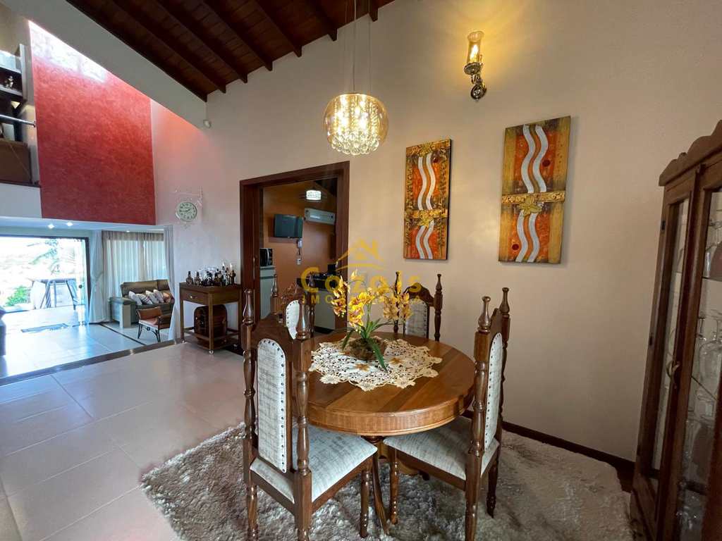 Casa em Porto Seguro, no bairro Village III