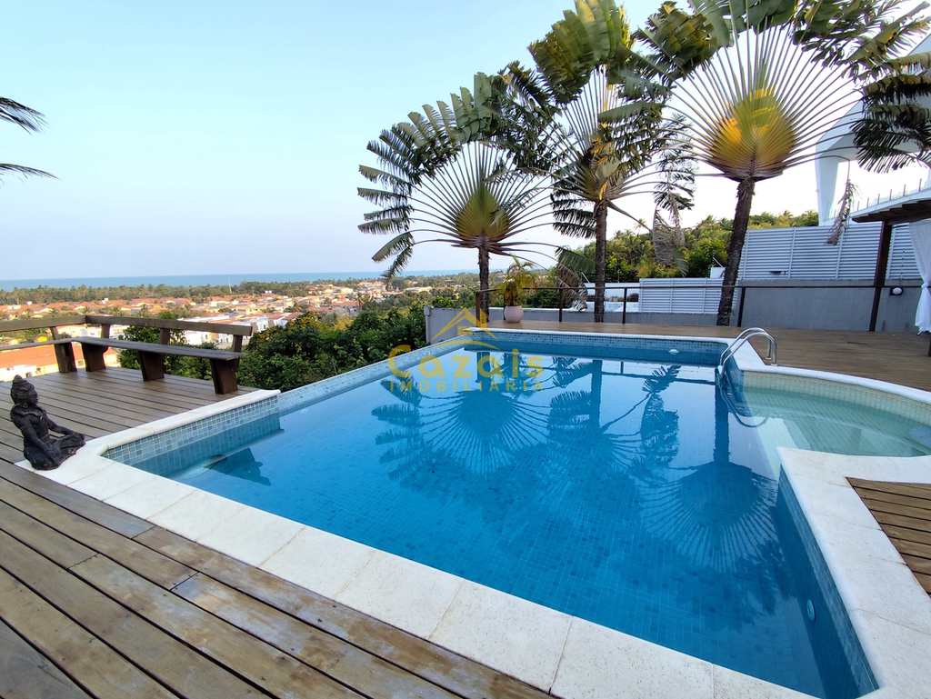 Casa em Porto Seguro, no bairro Village III