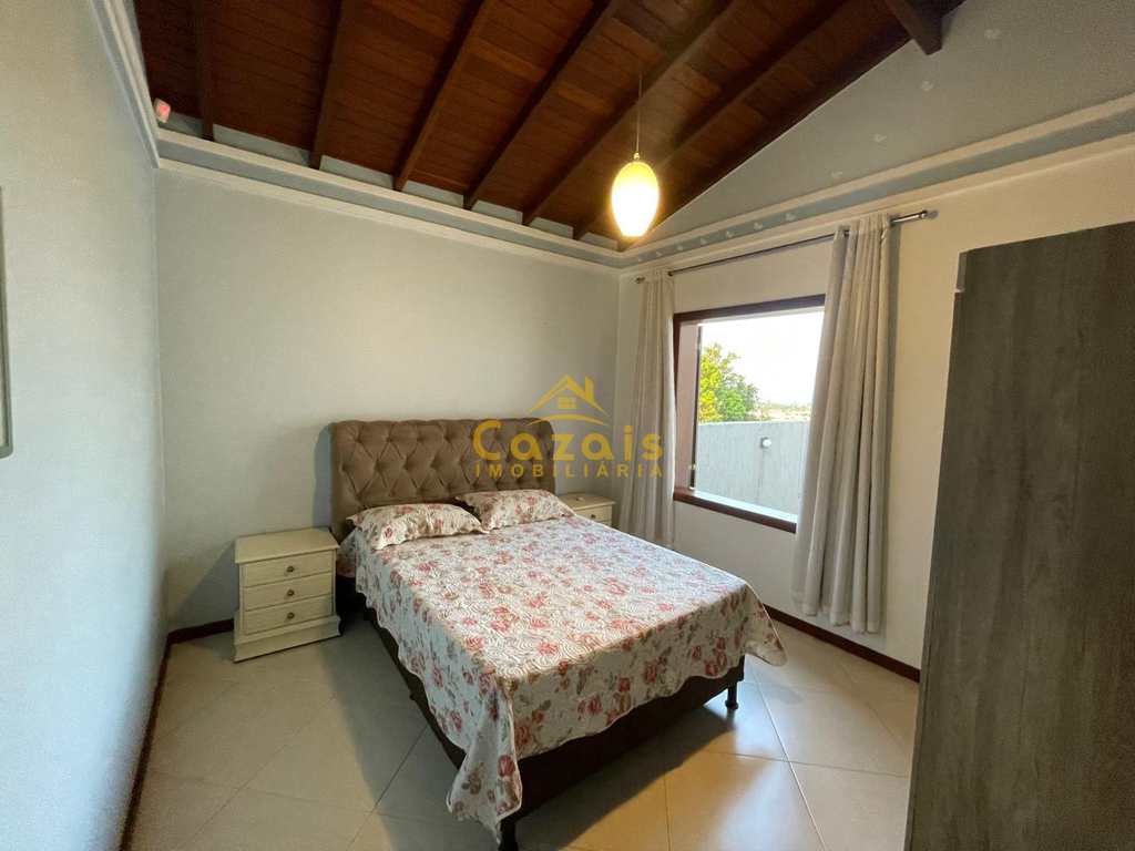 Casa em Porto Seguro, no bairro Village III
