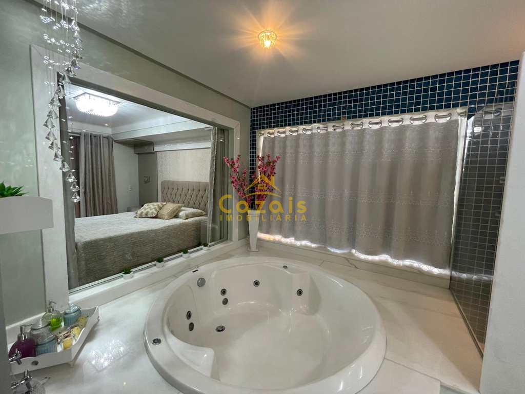 Casa em Porto Seguro, no bairro Village III
