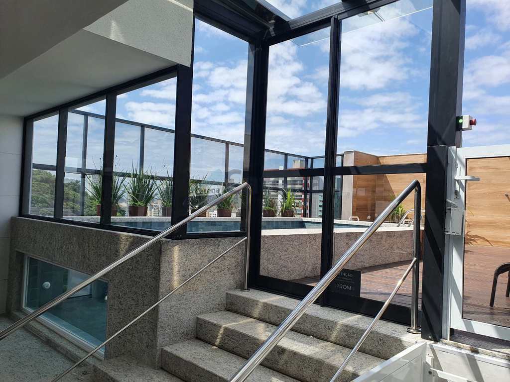 Apartamento em Vitória, no bairro Praia do Canto