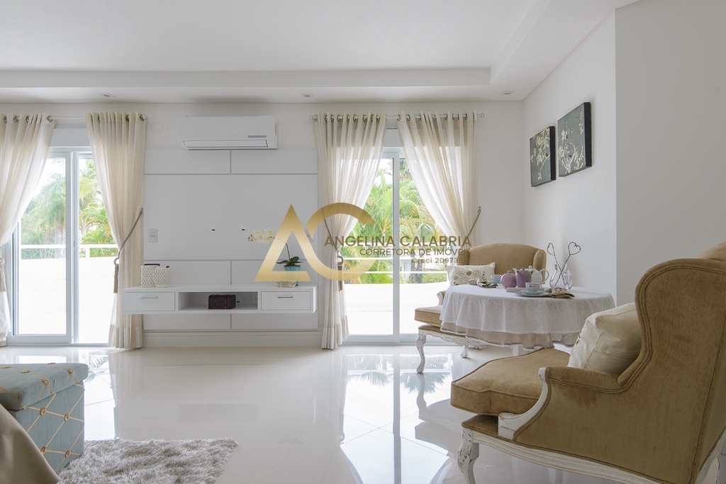 Casa de Condomínio em Guarujá, no bairro Acapulco