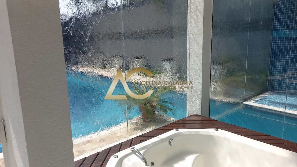 Casa de Condomínio em Guarujá, no bairro Acapulco