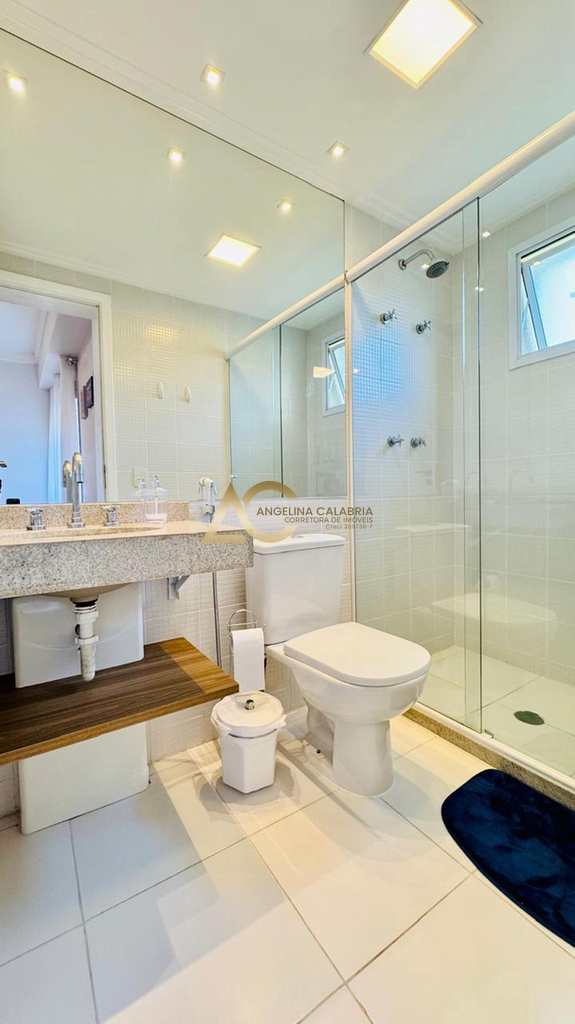 Apartamento em Guarujá, no bairro Parque Enseada
