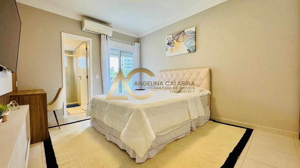 Apartamento em Guarujá, no bairro Parque Enseada