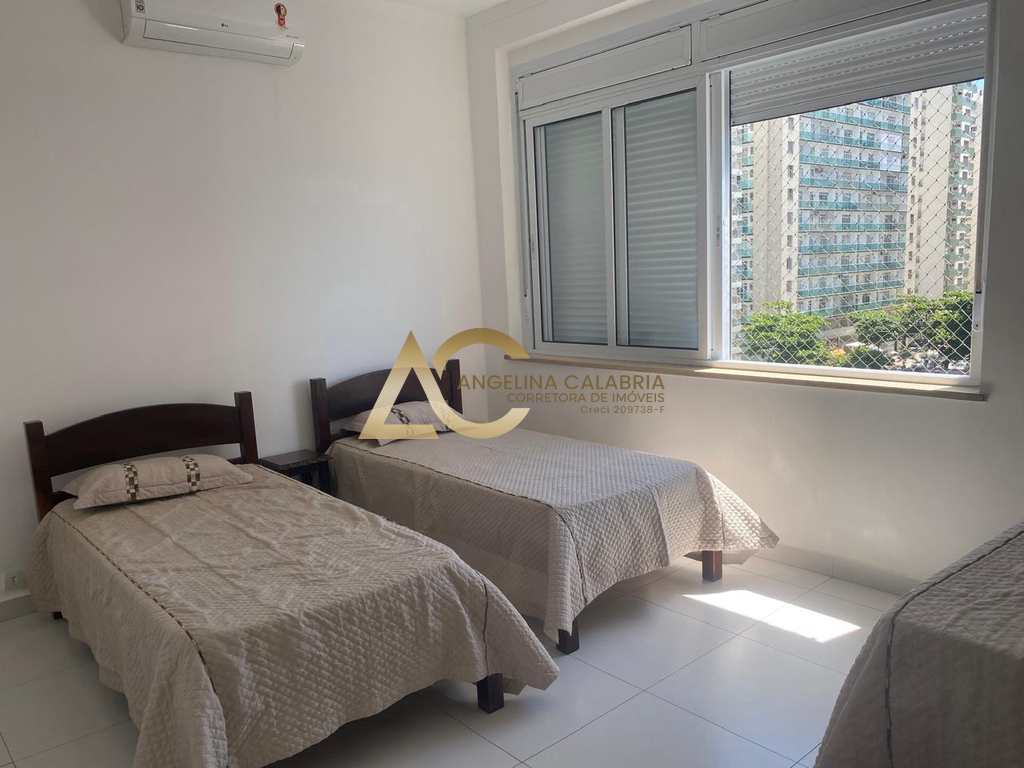 Apartamento em Guarujá, no bairro Centro