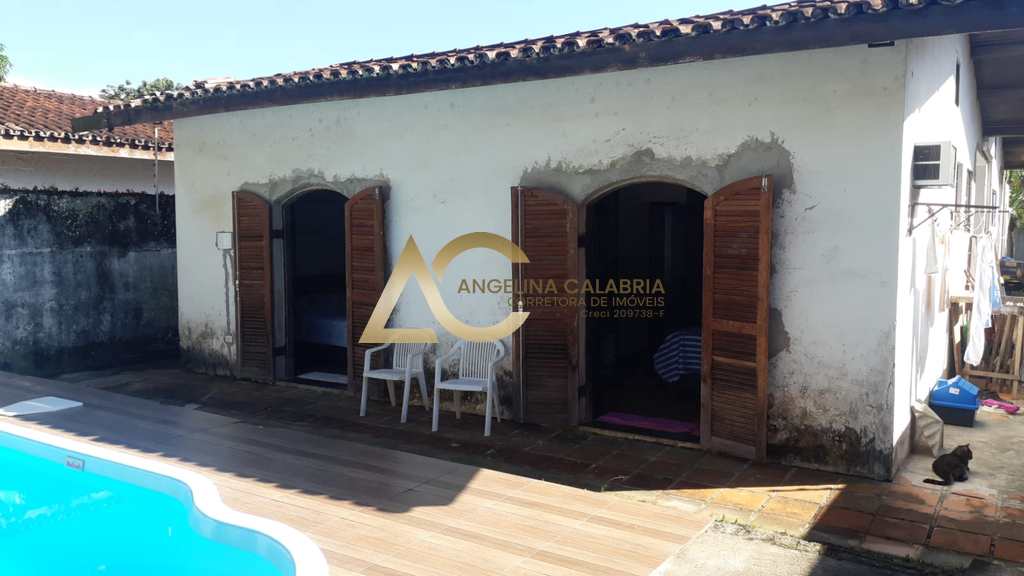 Casa em Guarujá, no bairro Jardim Virgínia