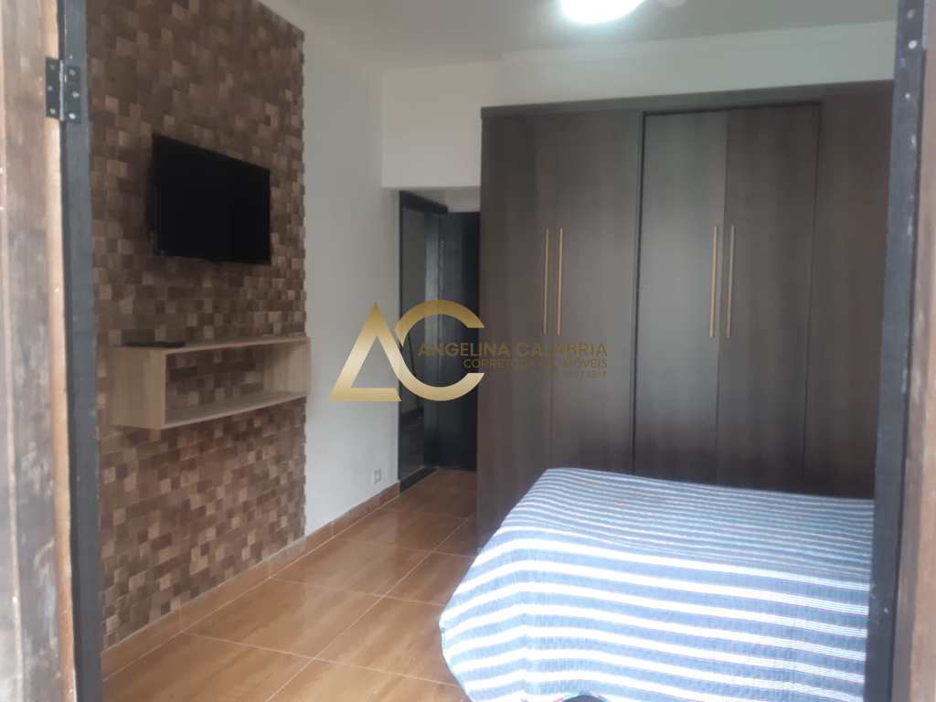 Casa em Guarujá, no bairro Jardim Virgínia