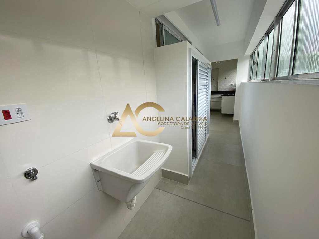 Apartamento em Guarujá, no bairro Vila Alzira