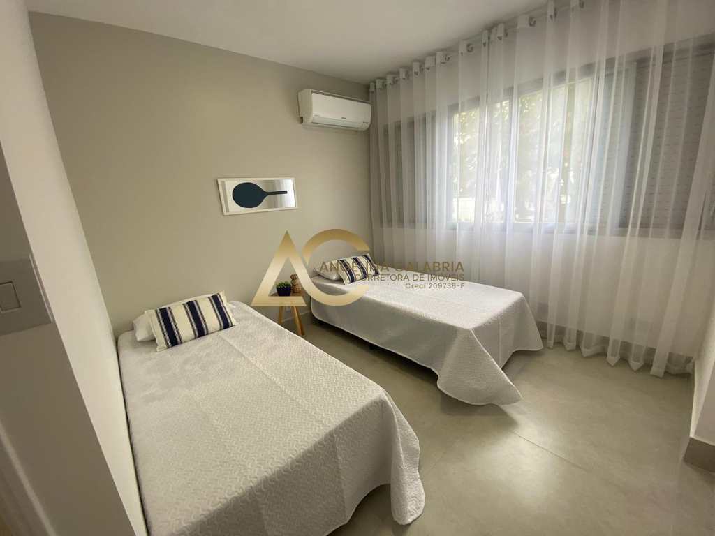 Apartamento em Guarujá, no bairro Vila Alzira