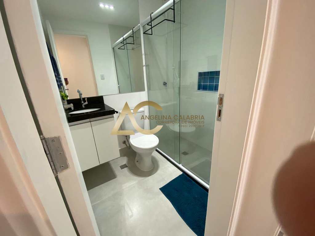 Apartamento em Guarujá, no bairro Vila Alzira