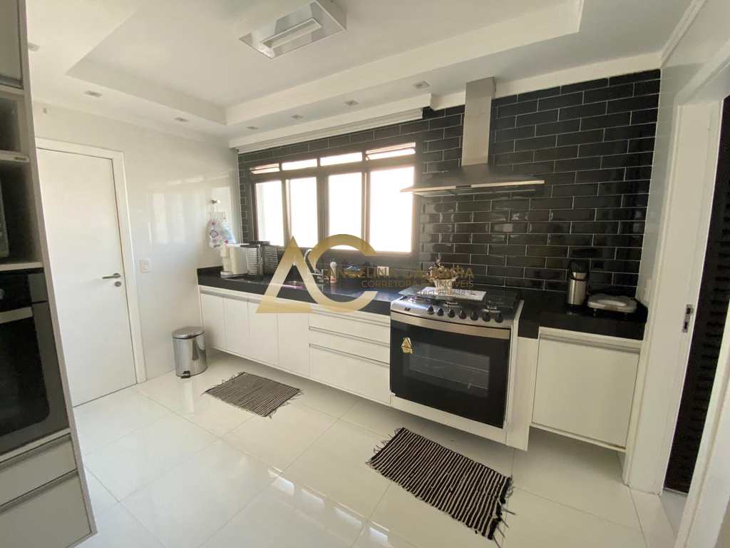 Apartamento em Guarujá, no bairro Centro