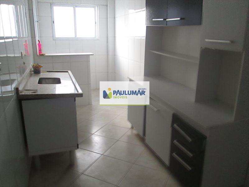 Apartamento à venda com 2 quartos, 74m² - Foto 4