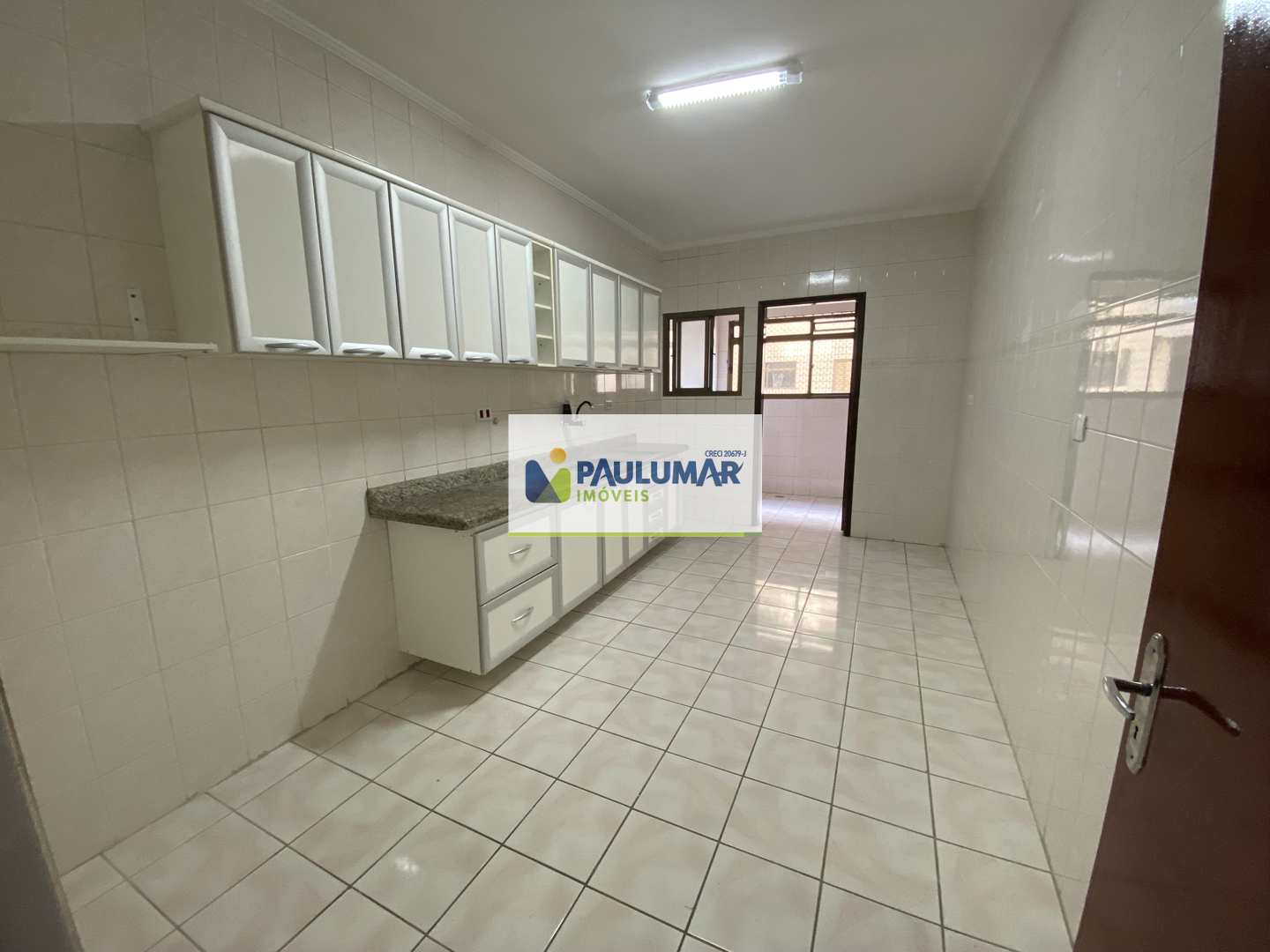 Apartamento para alugar com 2 quartos, 106m² - Foto 2