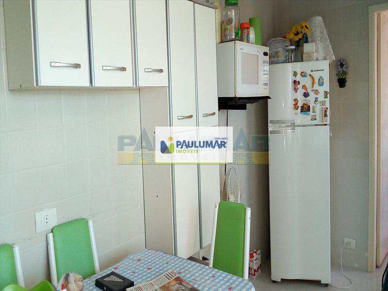 Apartamento à venda com 1 quarto, 46m² - Foto 18