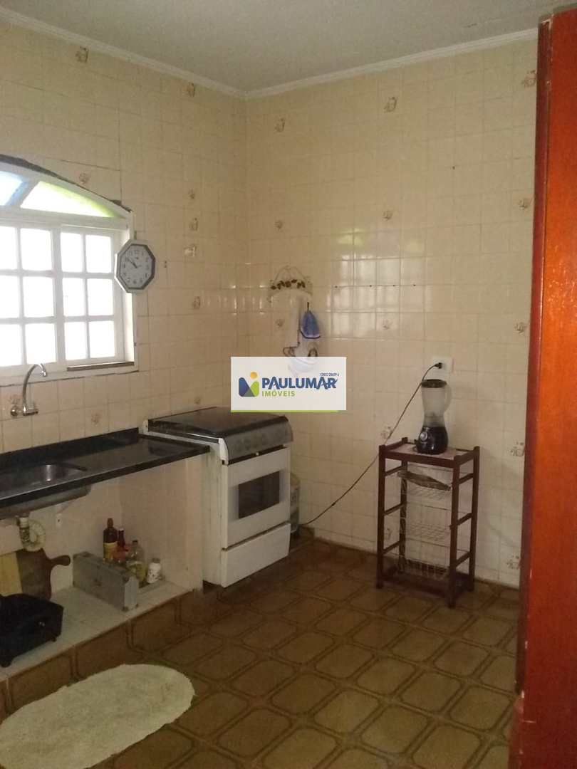 Casa à venda com 2 quartos, 150m² - Foto 17