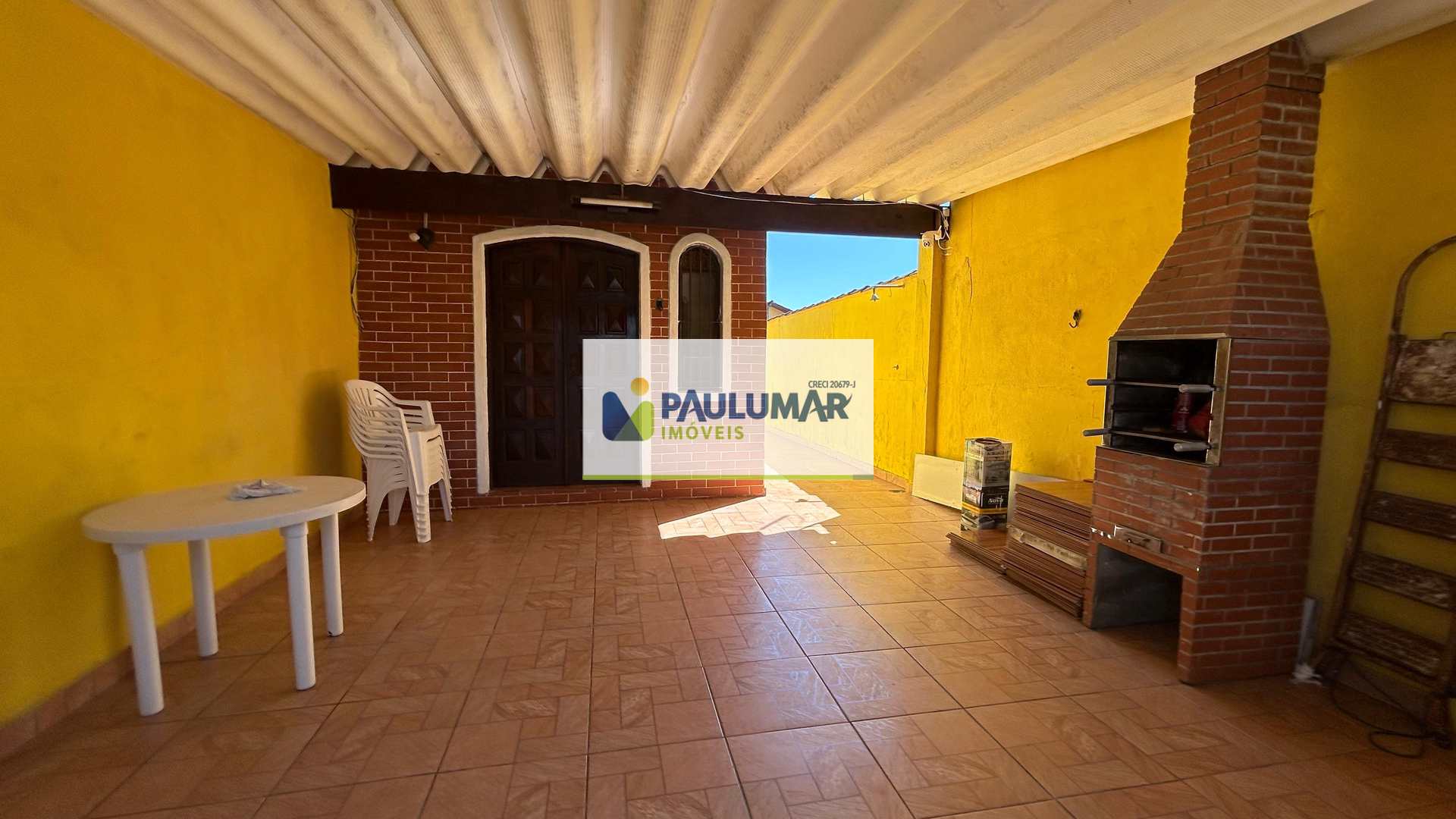 Casa à venda com 2 quartos, 89m² - Foto 1