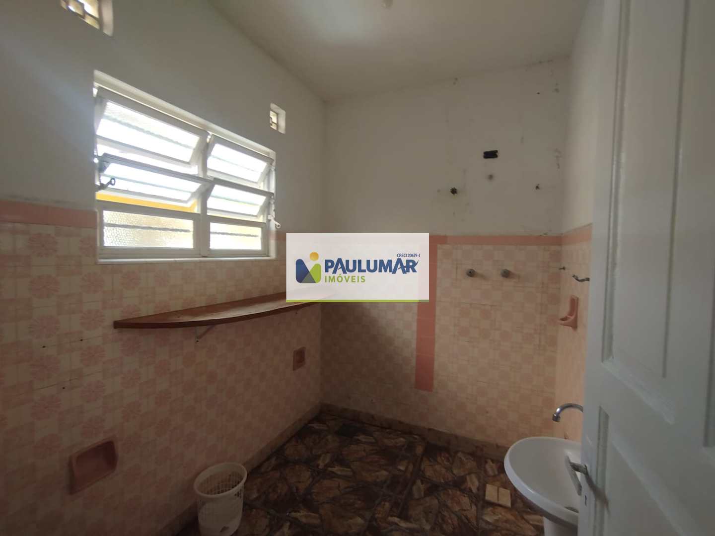 Casa para alugar com 3 quartos, 180m² - Foto 8