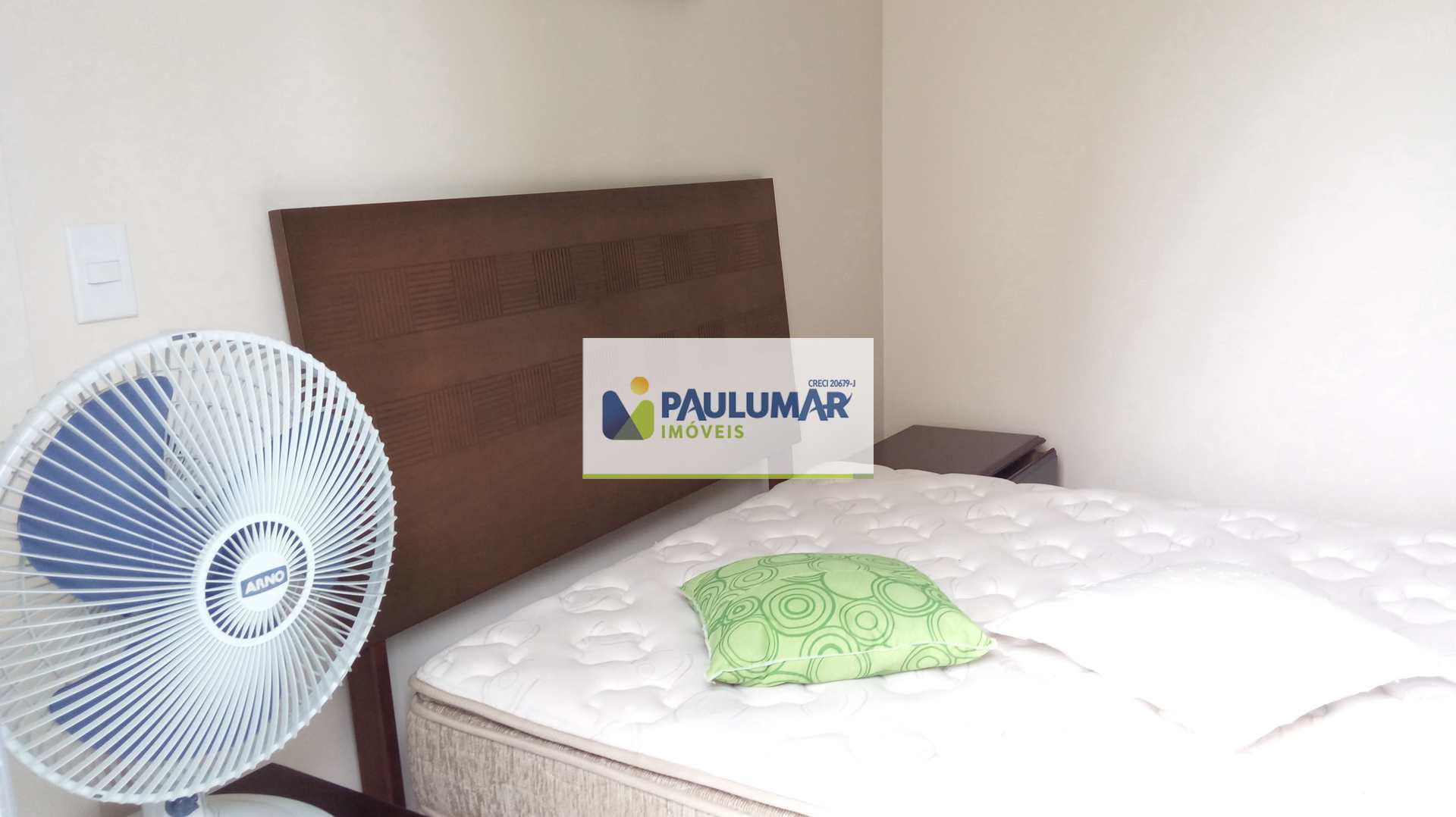 Apartamento para alugar com 2 quartos, 65m² - Foto 17