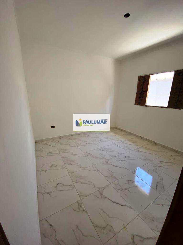 Casa à venda com 2 quartos, 90m² - Foto 4