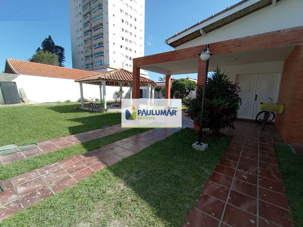 Casa à venda com 3 quartos, 265m² - Foto 3