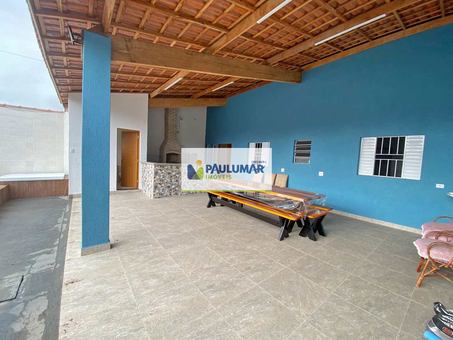 Casa à venda com 3 quartos, 100m² - Foto 2