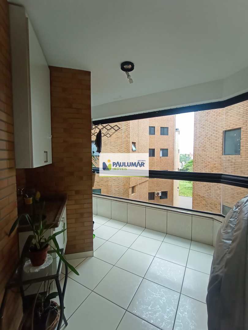 Apartamento à venda com 2 quartos, 63m² - Foto 8