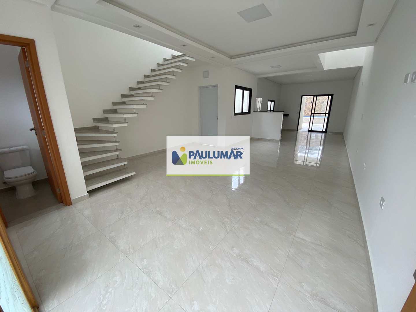 Sobrado à venda com 3 quartos, 147m² - Foto 1