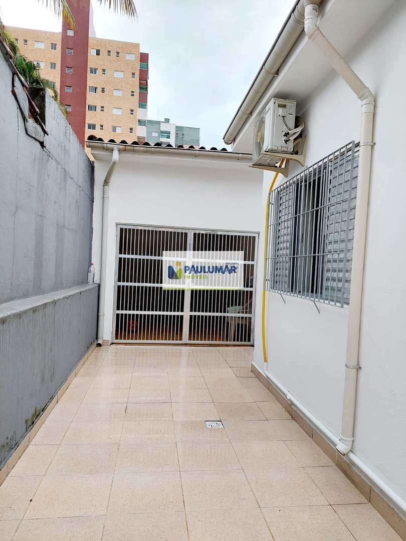 Casa à venda com 2 quartos, 230m² - Foto 2