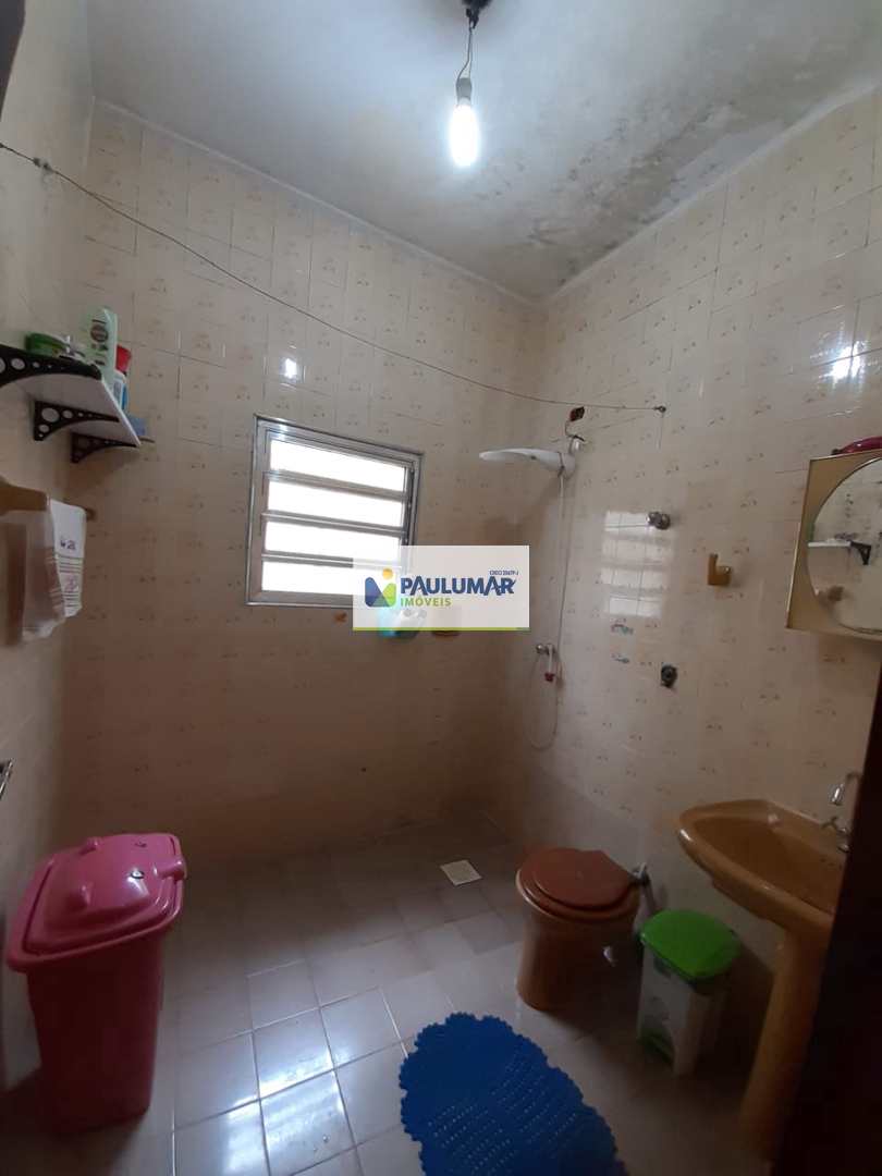 Casa à venda com 2 quartos, 70m² - Foto 15