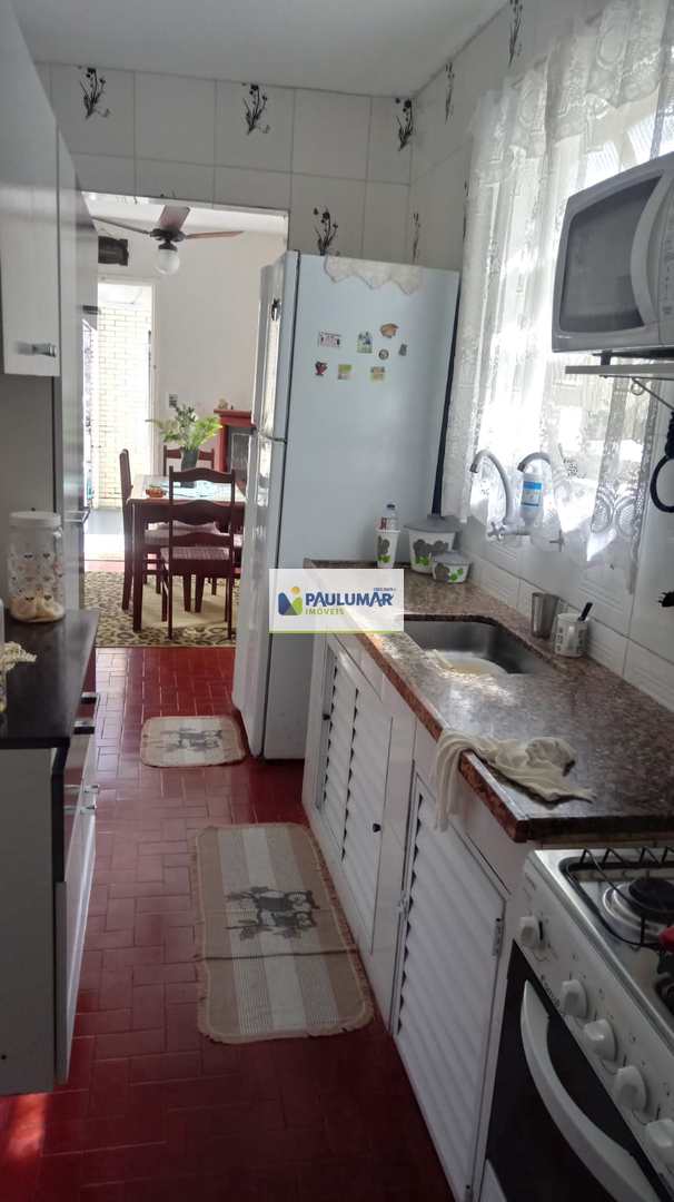 Casa à venda com 2 quartos, 100m² - Foto 12