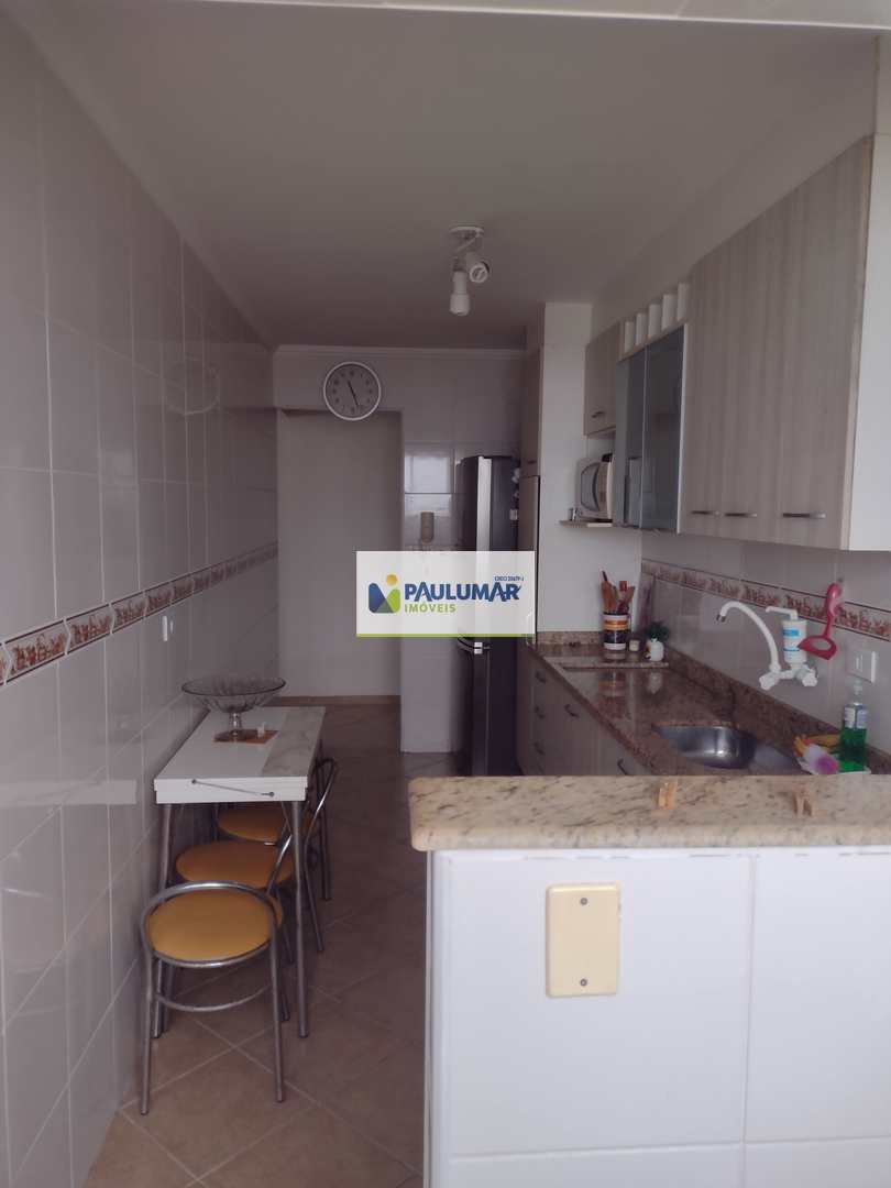 Apartamento à venda com 2 quartos, 80m² - Foto 17