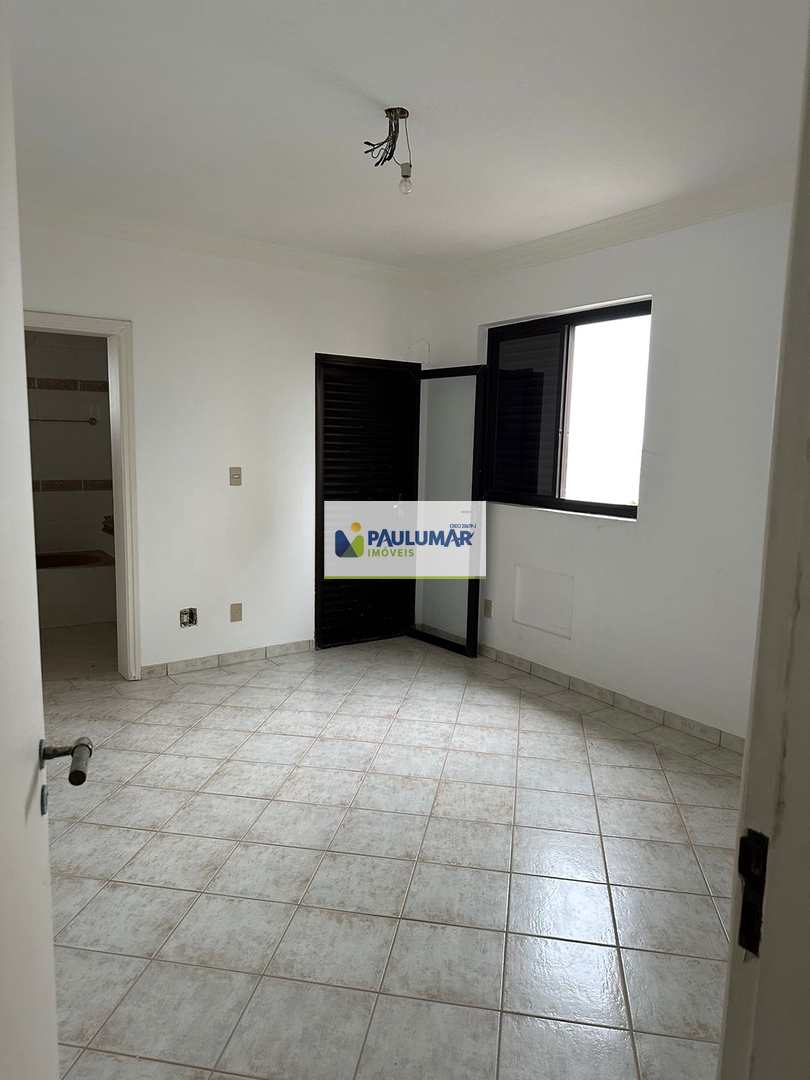 Apartamento à venda com 4 quartos, 190m² - Foto 18