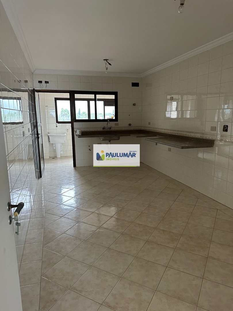 Apartamento à venda com 4 quartos, 190m² - Foto 14