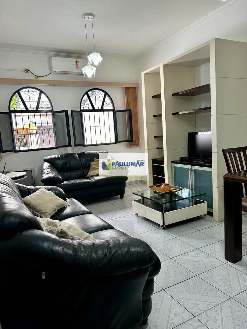 Casa à venda com 3 quartos, 70m² - Foto 2