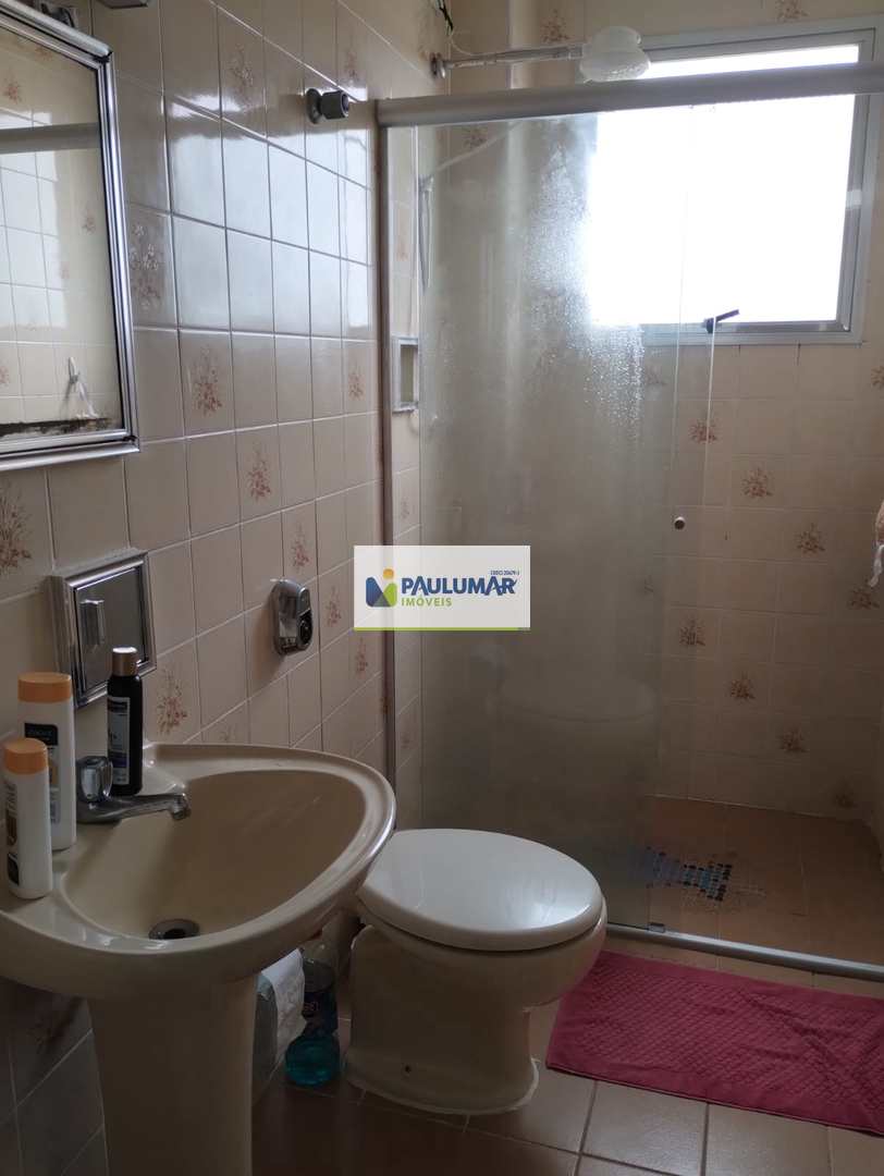 Apartamento à venda com 2 quartos, 75m² - Foto 11