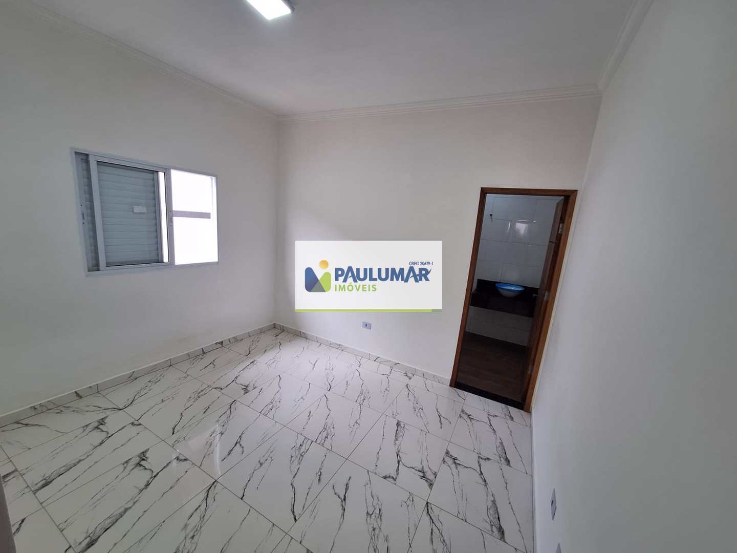 Casa à venda com 2 quartos, 80m² - Foto 11