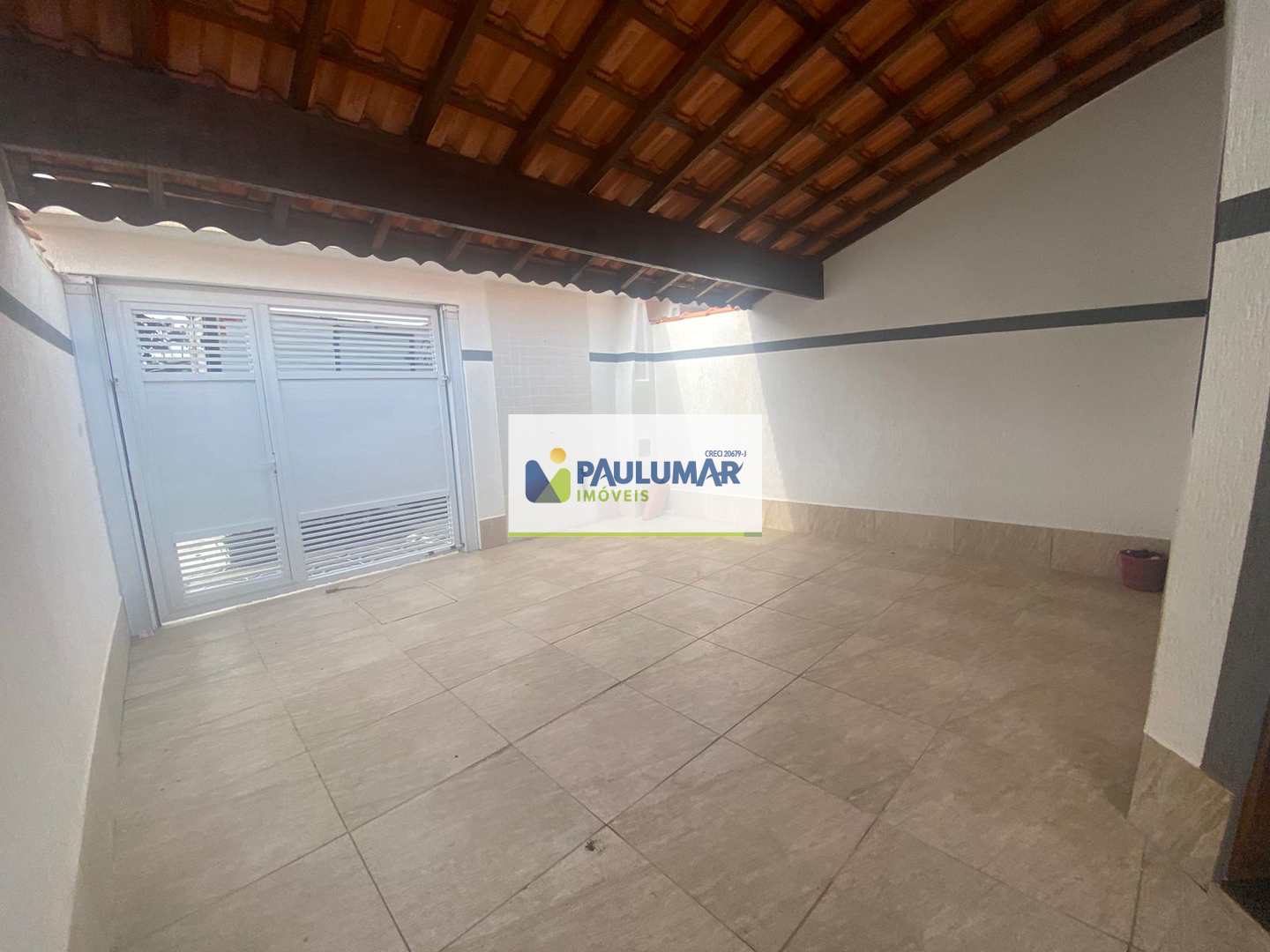 Casa à venda com 2 quartos, 80m² - Foto 2