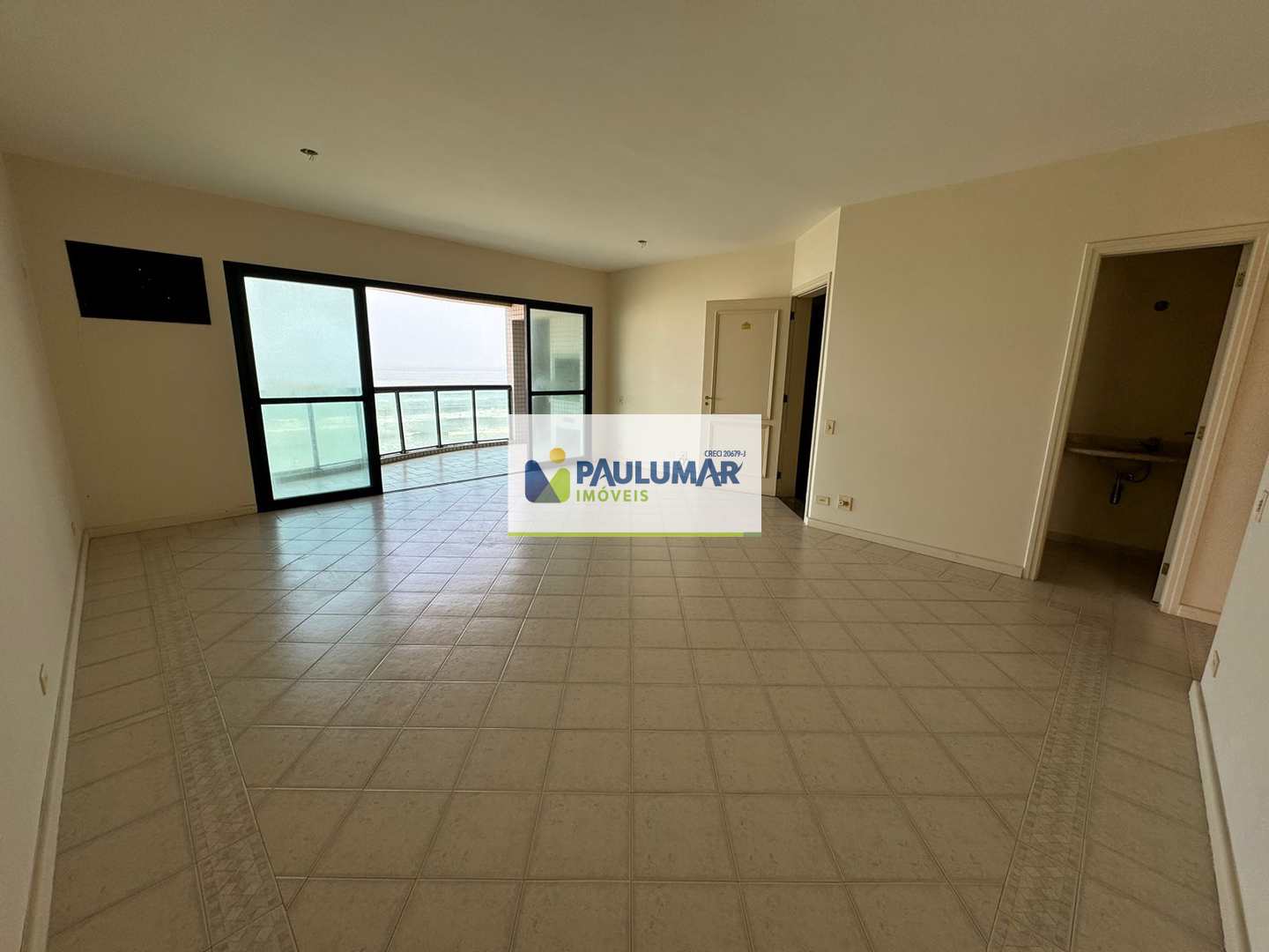 Apartamento à venda com 3 quartos, 140m² - Foto 4