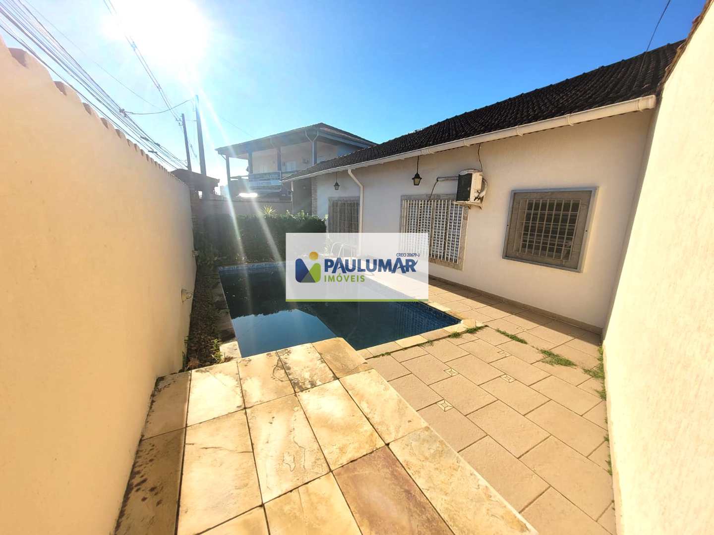 Casa à venda com 2 quartos, 168m² - Foto 1