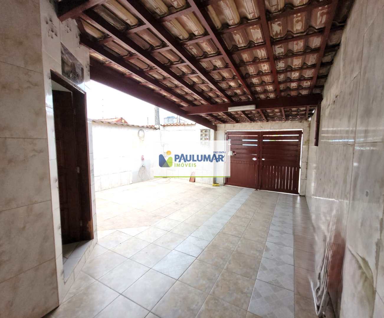 Casa à venda com 3 quartos, 141m² - Foto 1