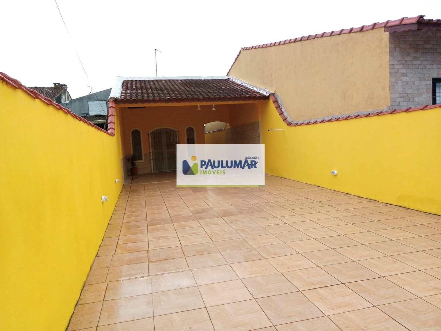 Casa à venda com 2 quartos, 96m² - Foto 1