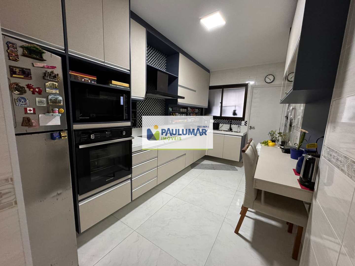 Apartamento à venda com 2 quartos, 91m² - Foto 2