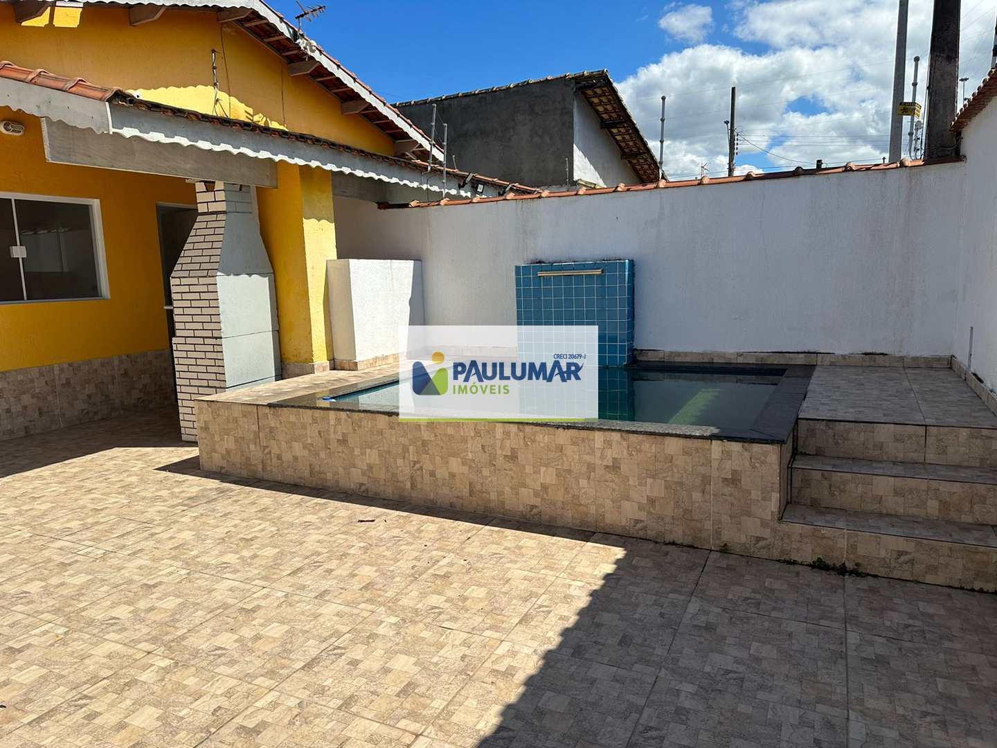 Casa à venda com 2 quartos, 78m² - Foto 1