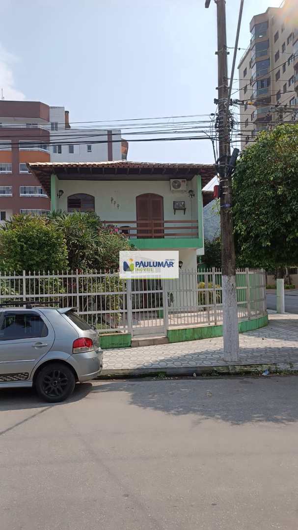 Sobrado à venda com 4 quartos, 228m² - Foto 1