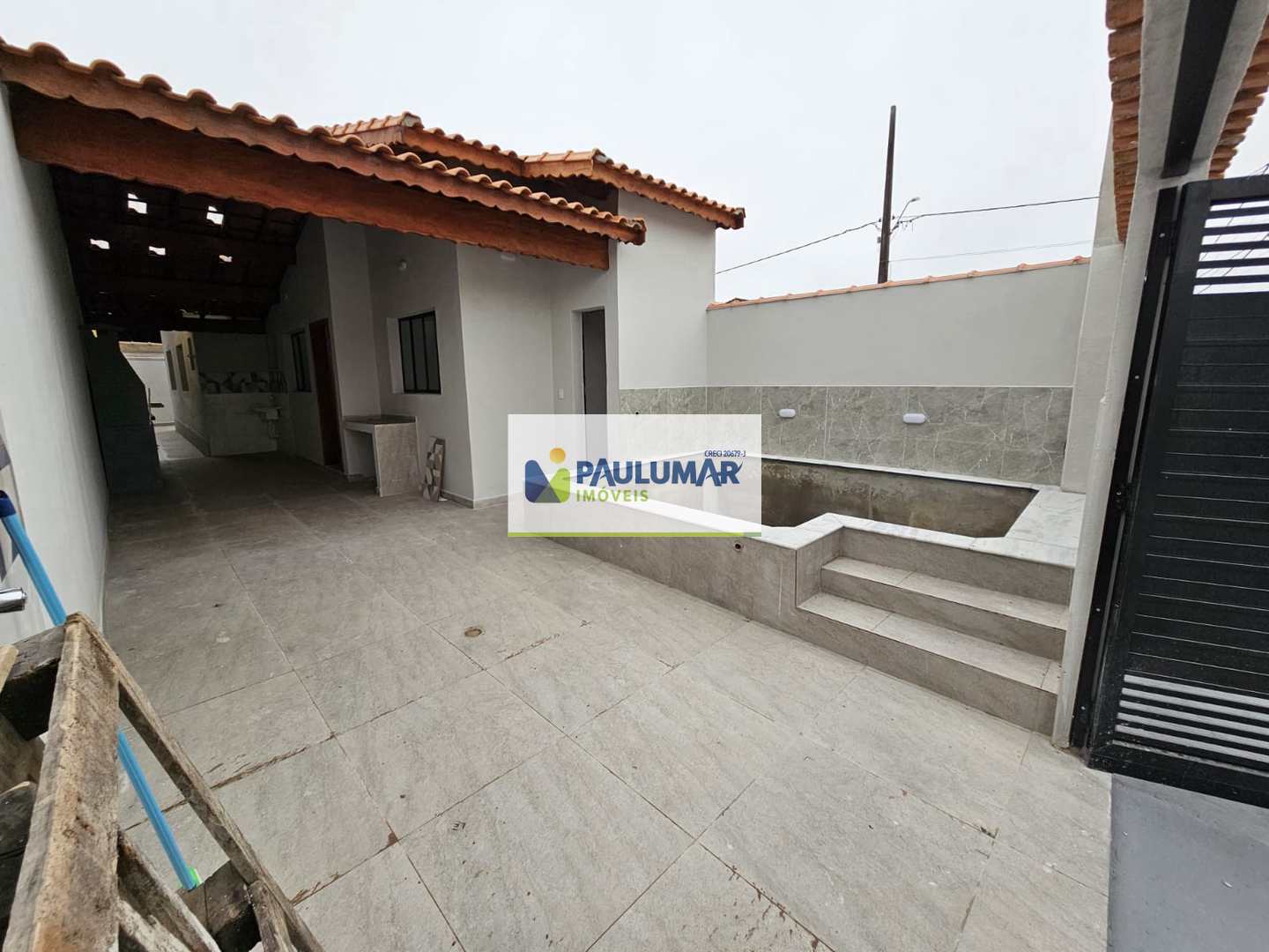 Casa à venda com 2 quartos, 69m² - Foto 3