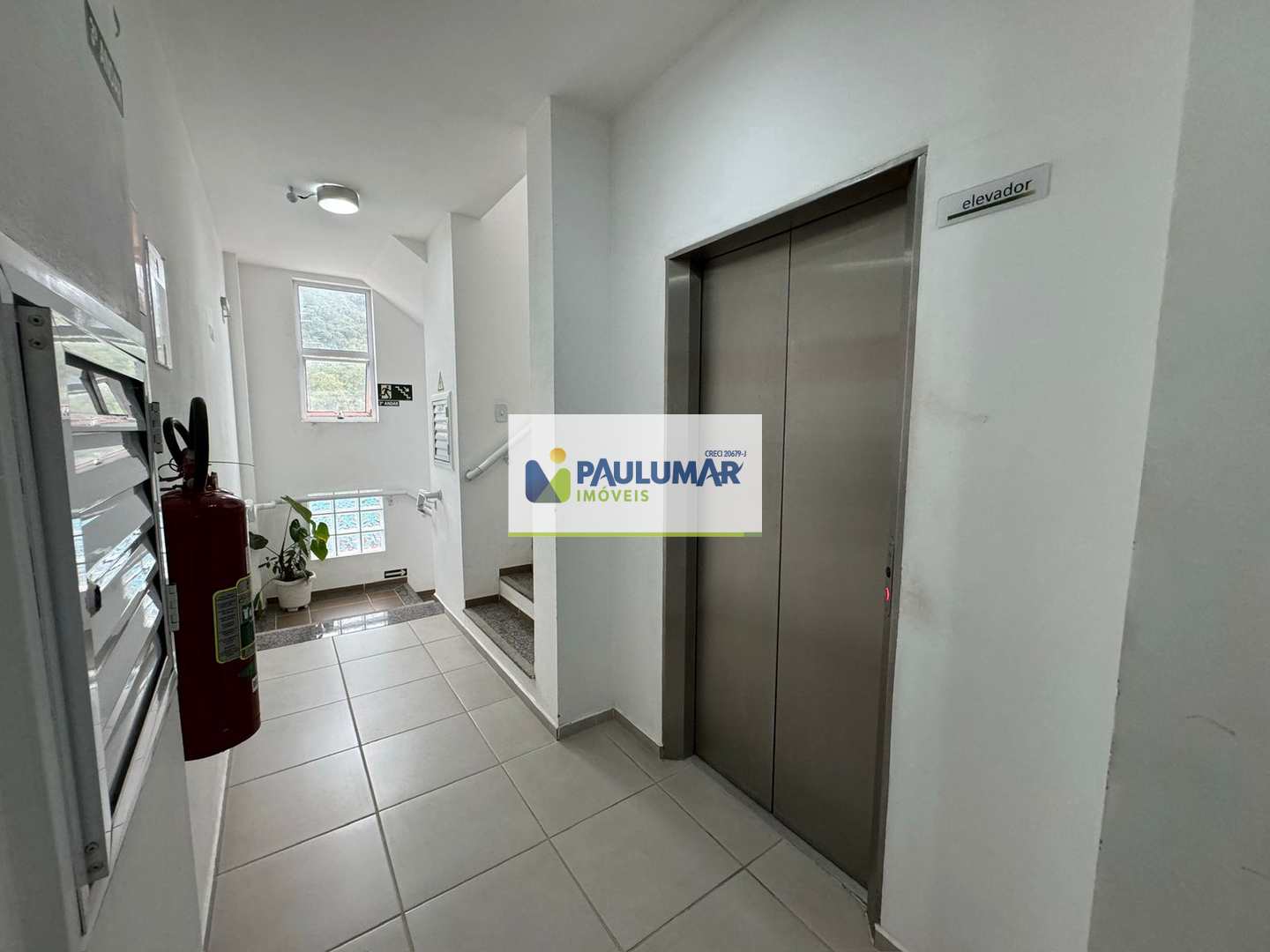 Apartamento à venda com 2 quartos, 64m² - Foto 5